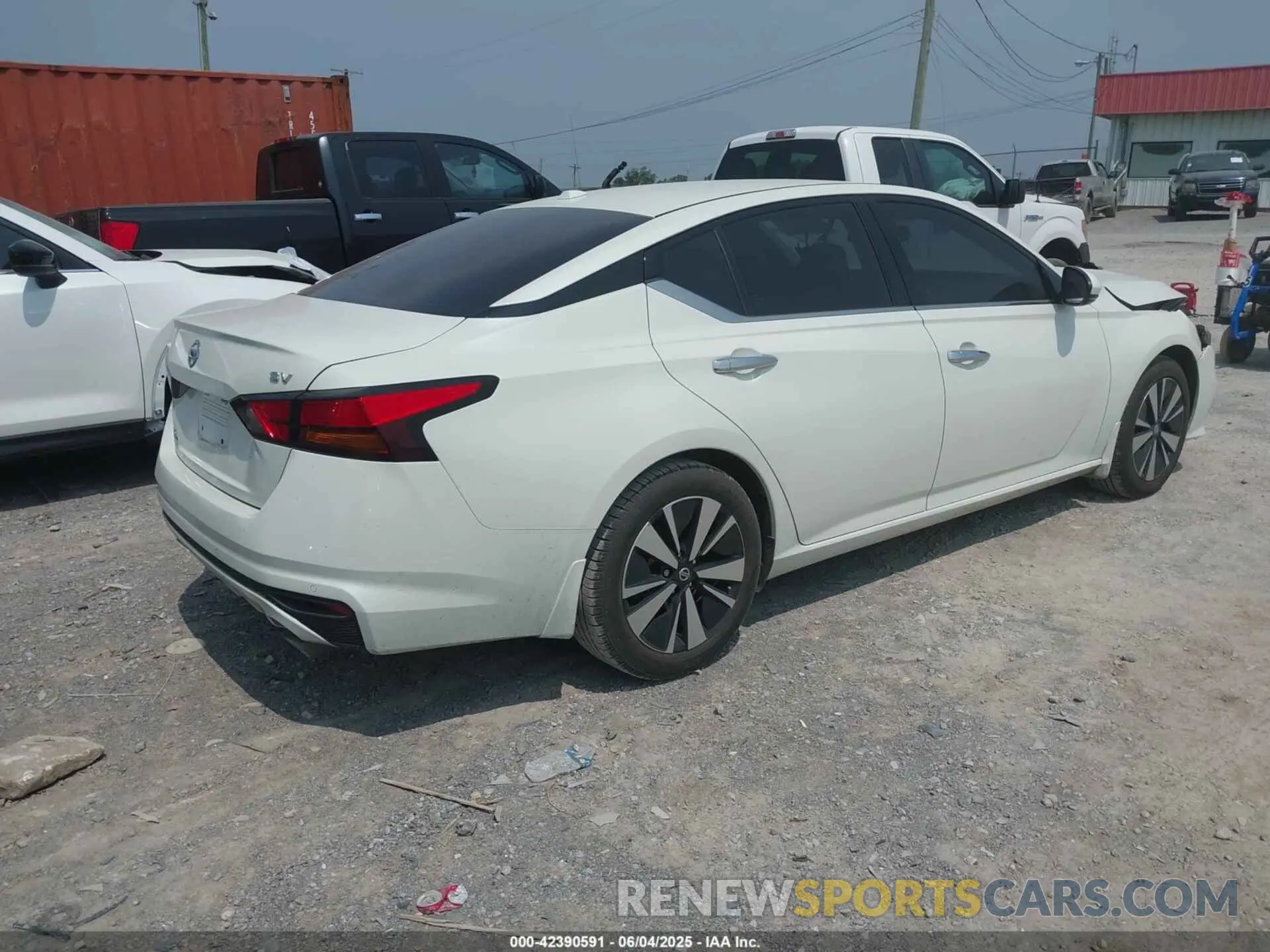 4 Photograph of a damaged car 1N4BL4DV1KC170873 NISSAN ALTIMA 2019