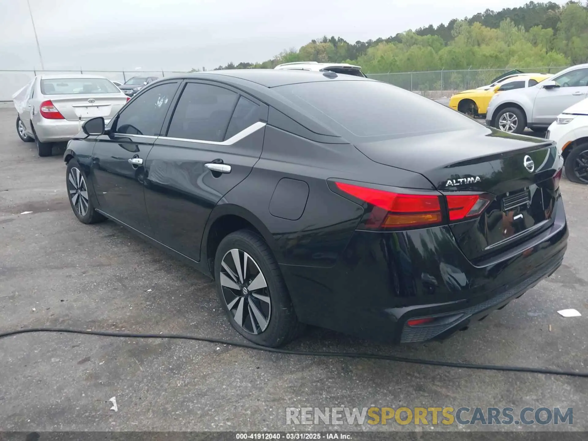3 Photograph of a damaged car 1N4BL4DV2KC107748 NISSAN ALTIMA 2019