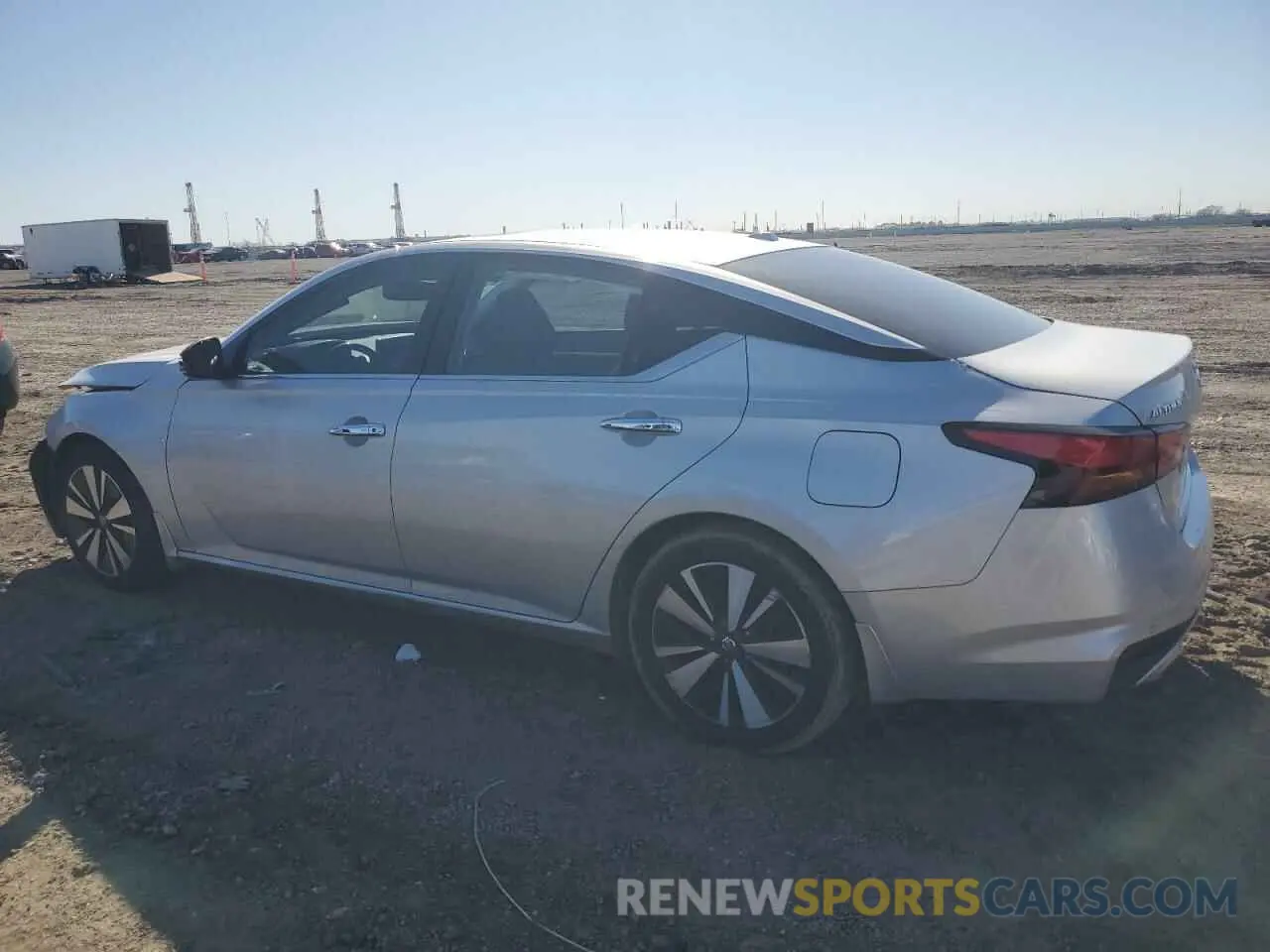 2 Photograph of a damaged car 1N4BL4DV2KC118443 NISSAN ALTIMA 2019