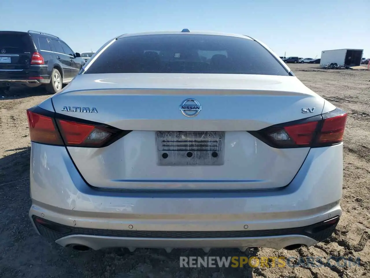 6 Photograph of a damaged car 1N4BL4DV2KC118443 NISSAN ALTIMA 2019