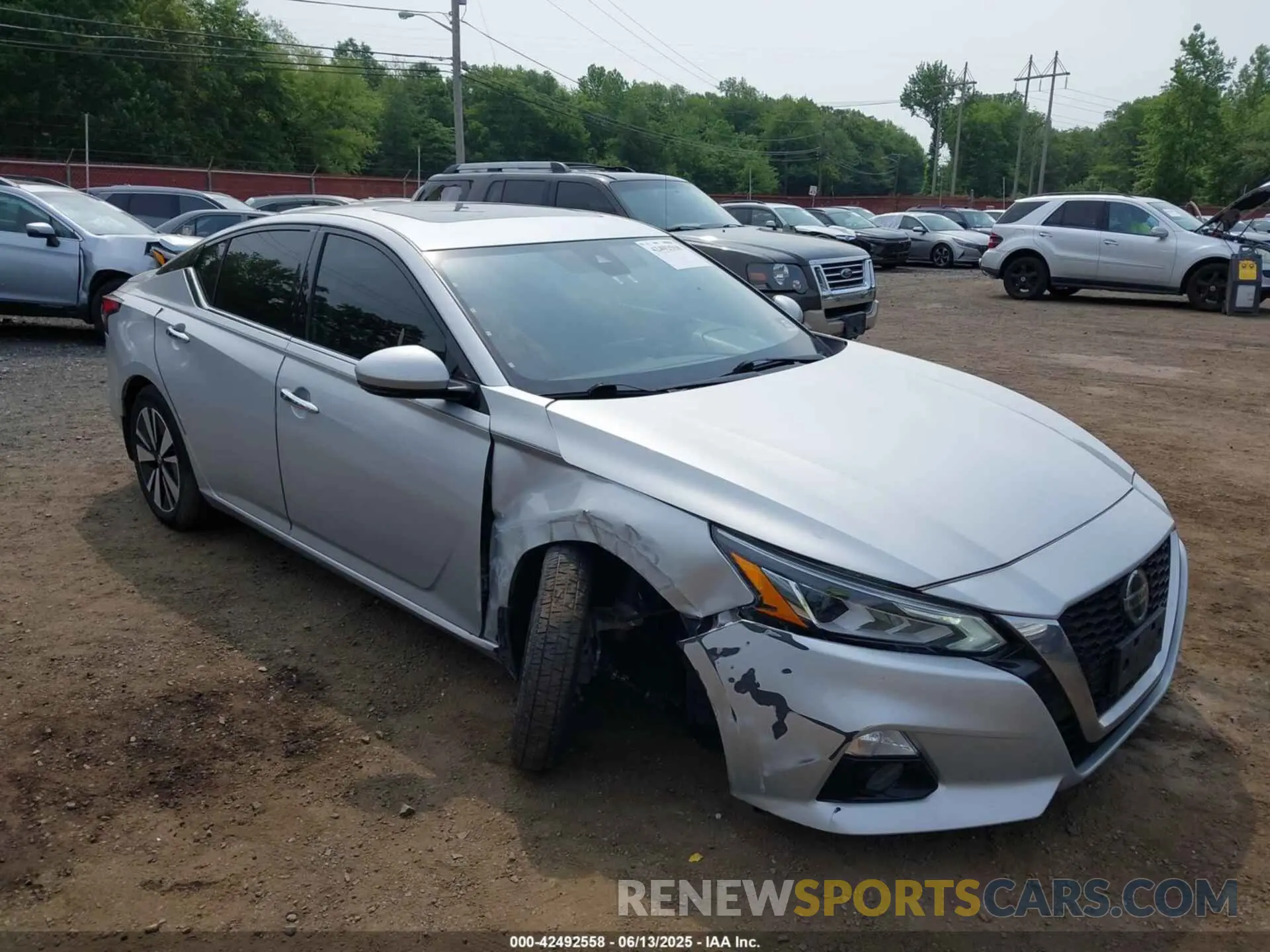 6 Photograph of a damaged car 1N4BL4DV2KC126204 NISSAN ALTIMA 2019