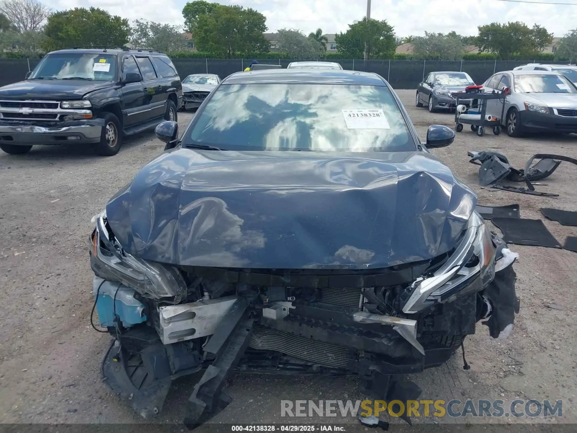 12 Photograph of a damaged car 1N4BL4DV2KC128311 NISSAN ALTIMA 2019