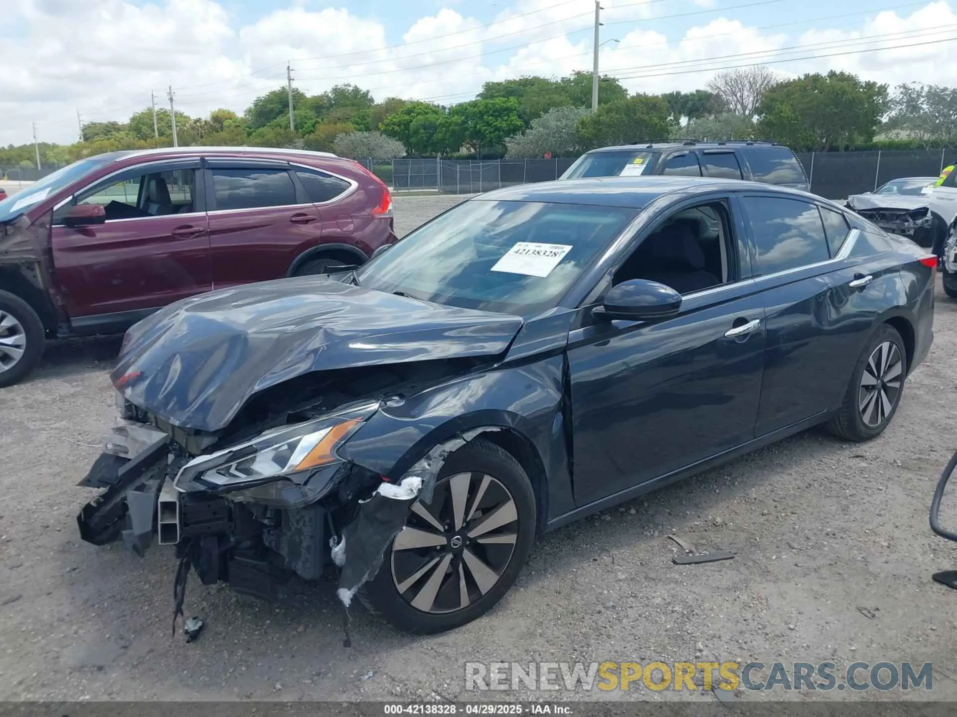 2 Photograph of a damaged car 1N4BL4DV2KC128311 NISSAN ALTIMA 2019