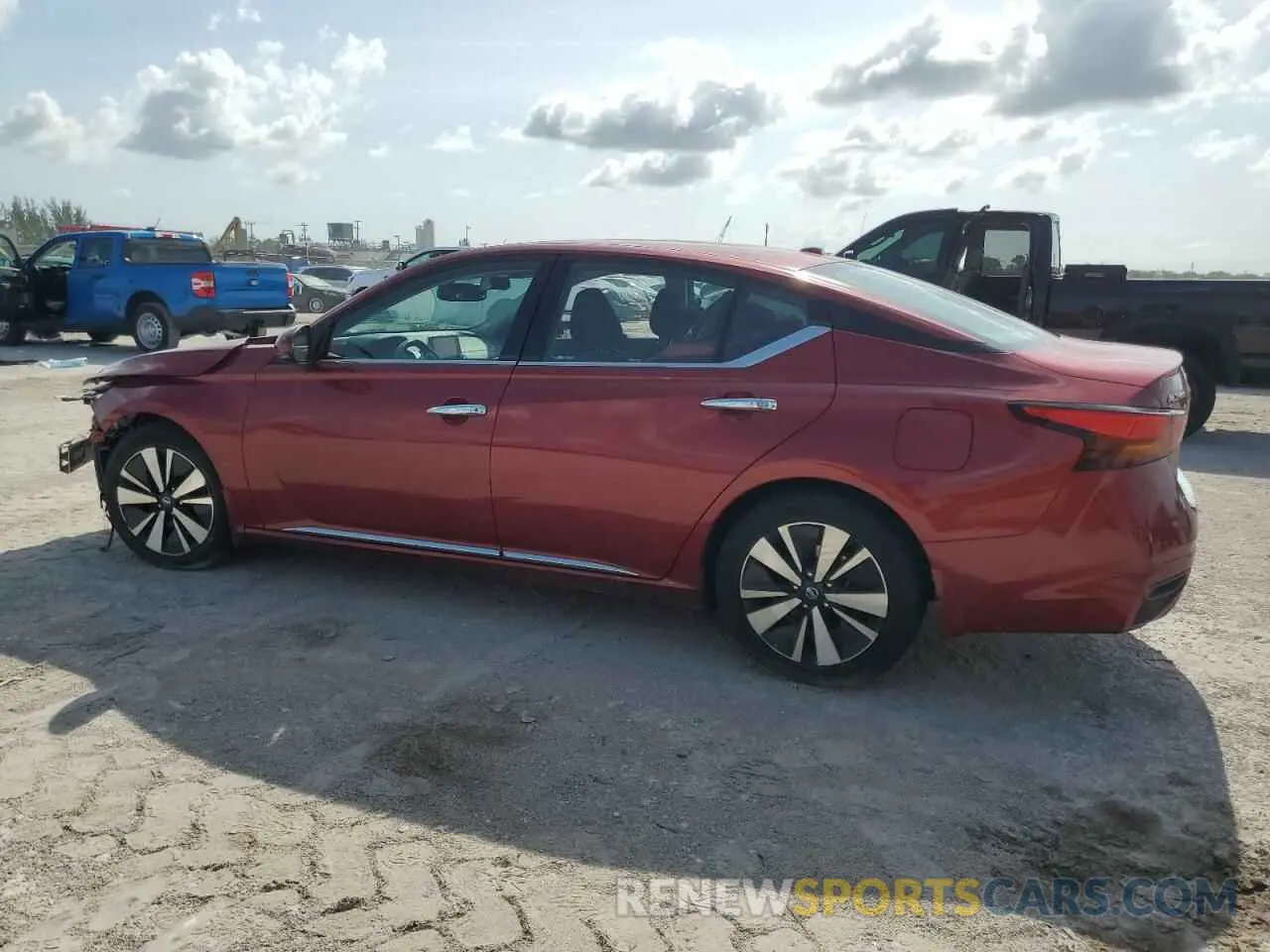 2 Photograph of a damaged car 1N4BL4DV2KC143424 NISSAN ALTIMA 2019