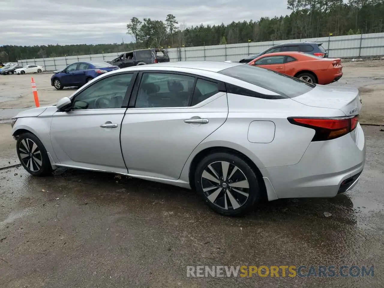 2 Photograph of a damaged car 1N4BL4DV2KC184944 NISSAN ALTIMA 2019