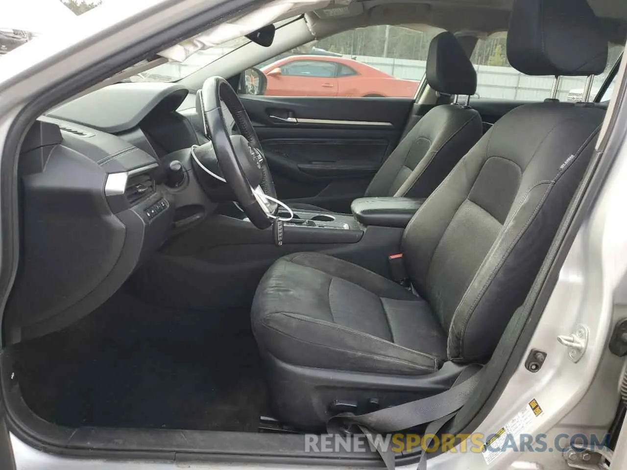 7 Photograph of a damaged car 1N4BL4DV2KC184944 NISSAN ALTIMA 2019