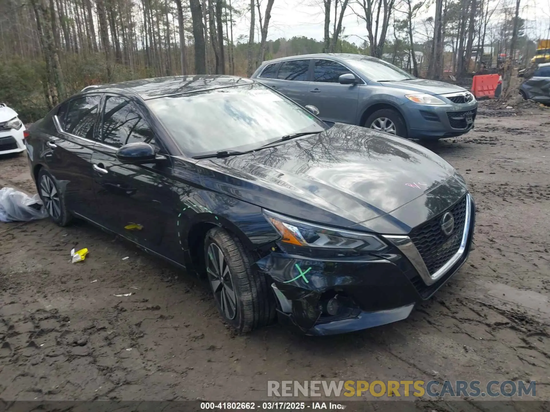 1 Photograph of a damaged car 1N4BL4DV2KC220096 NISSAN ALTIMA 2019