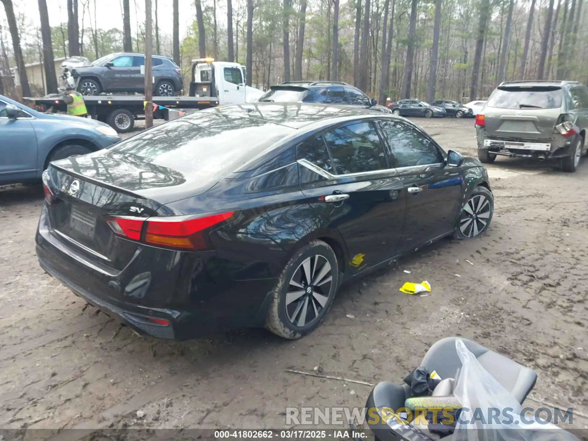 4 Photograph of a damaged car 1N4BL4DV2KC220096 NISSAN ALTIMA 2019