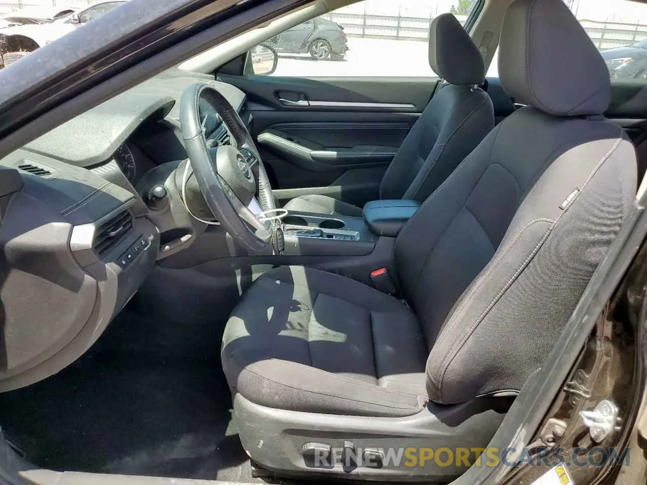 7 Photograph of a damaged car 1N4BL4DV3KC107726 NISSAN ALTIMA 2019