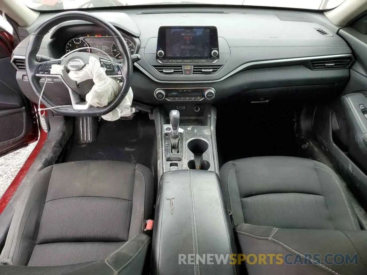 8 Photograph of a damaged car 1N4BL4DV3KC113851 NISSAN ALTIMA 2019