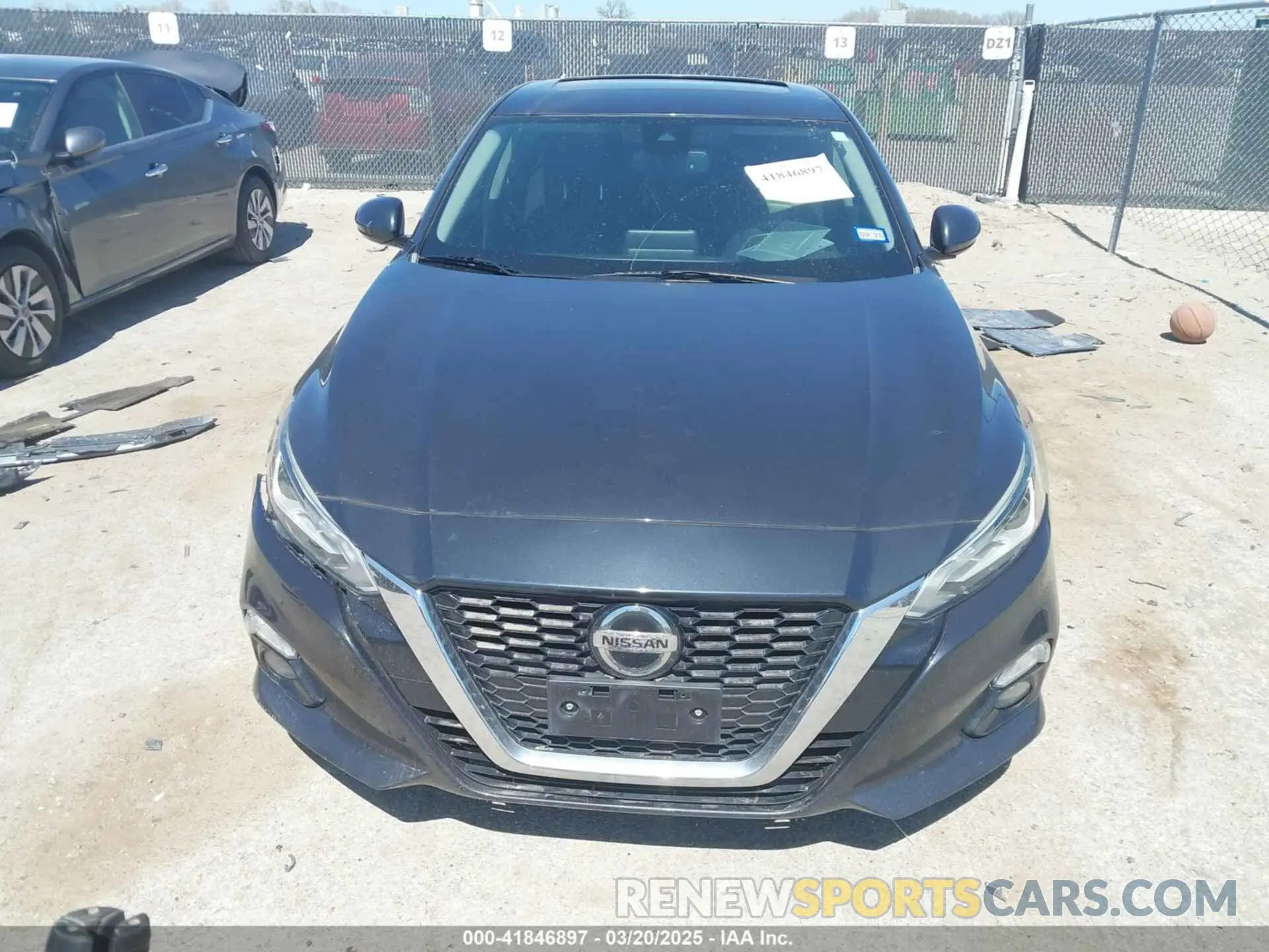 11 Photograph of a damaged car 1N4BL4DV3KC131234 NISSAN ALTIMA 2019