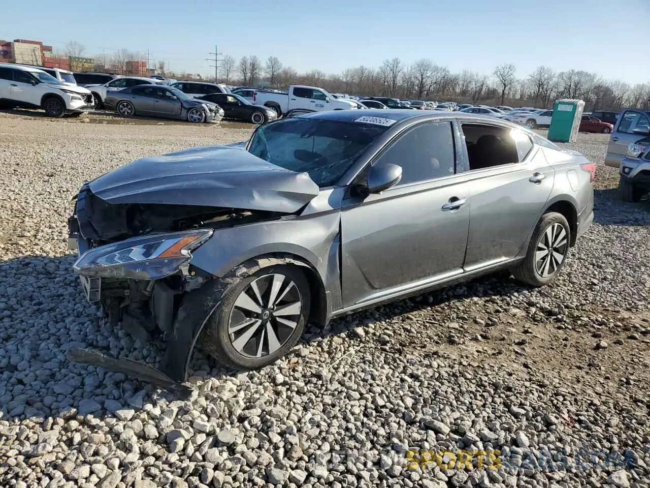 1 Photograph of a damaged car 1N4BL4DV3KC157543 NISSAN ALTIMA 2019
