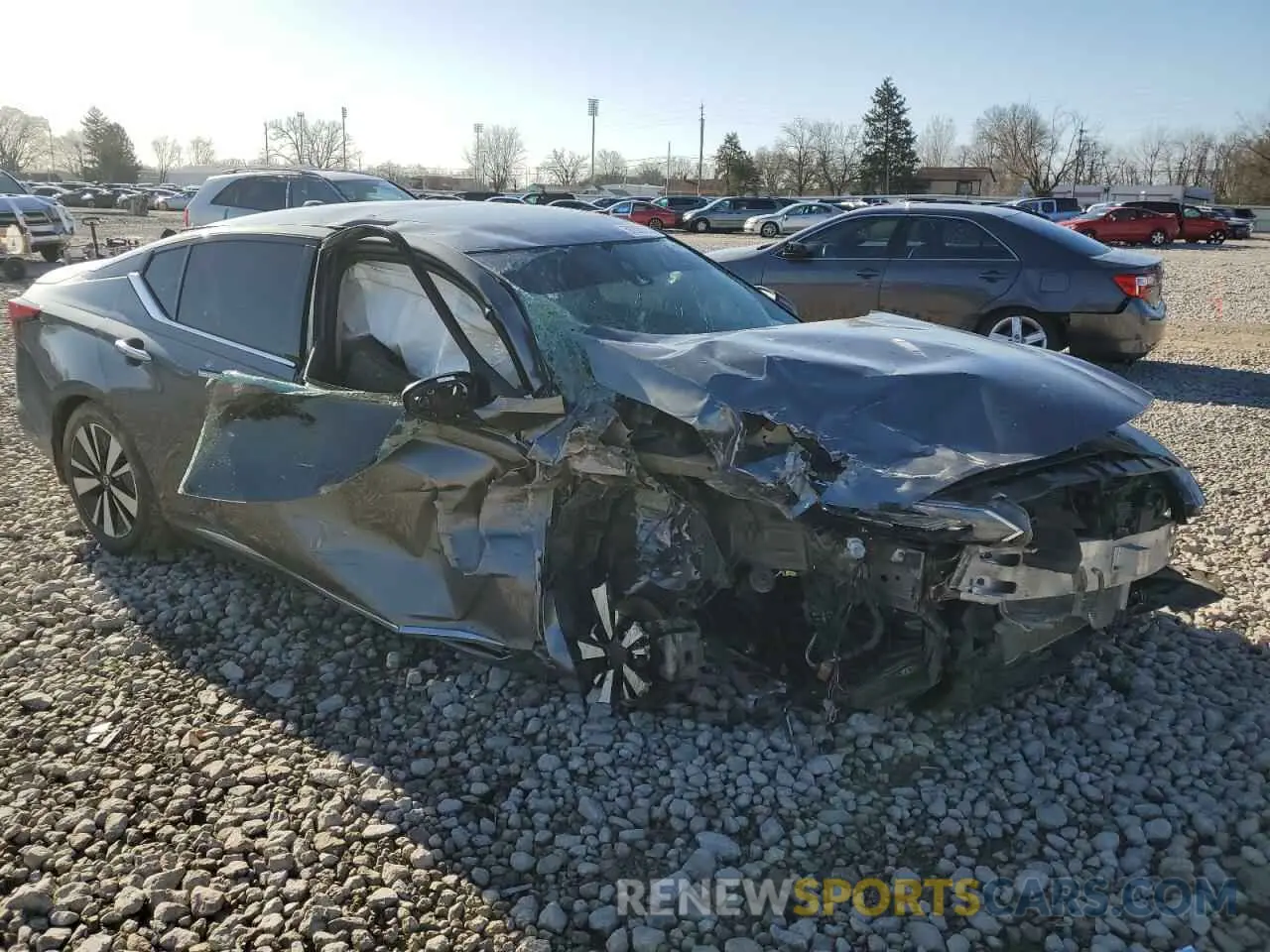 4 Photograph of a damaged car 1N4BL4DV3KC157543 NISSAN ALTIMA 2019