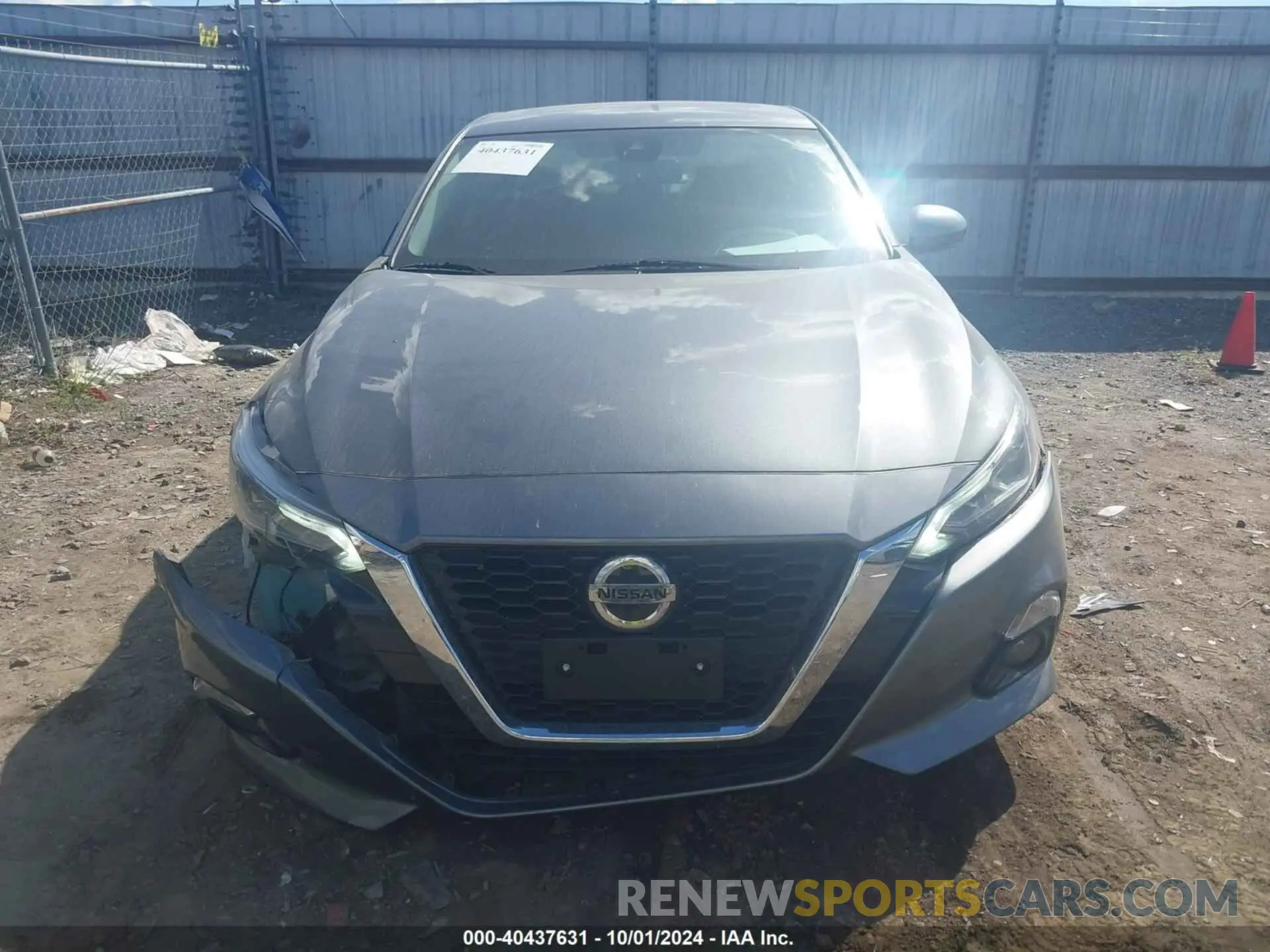 12 Photograph of a damaged car 1N4BL4DV3KC160135 NISSAN ALTIMA 2019