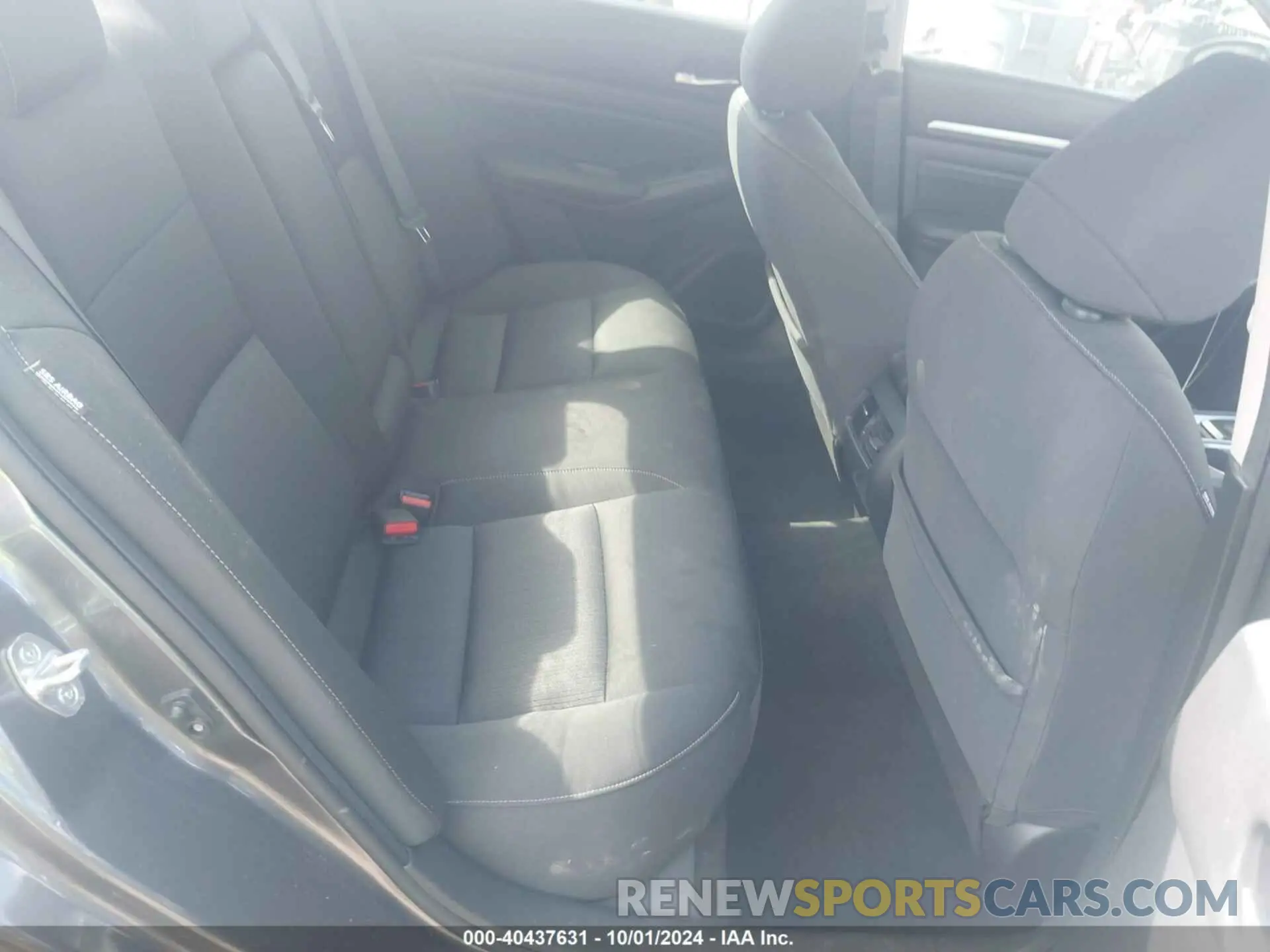 8 Photograph of a damaged car 1N4BL4DV3KC160135 NISSAN ALTIMA 2019