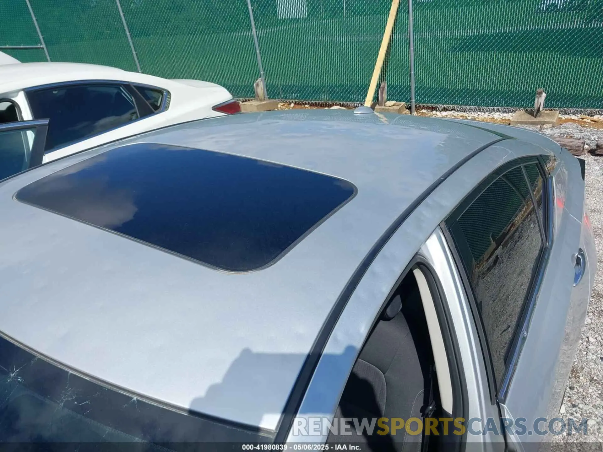 17 Photograph of a damaged car 1N4BL4DV4KC101255 NISSAN ALTIMA 2019