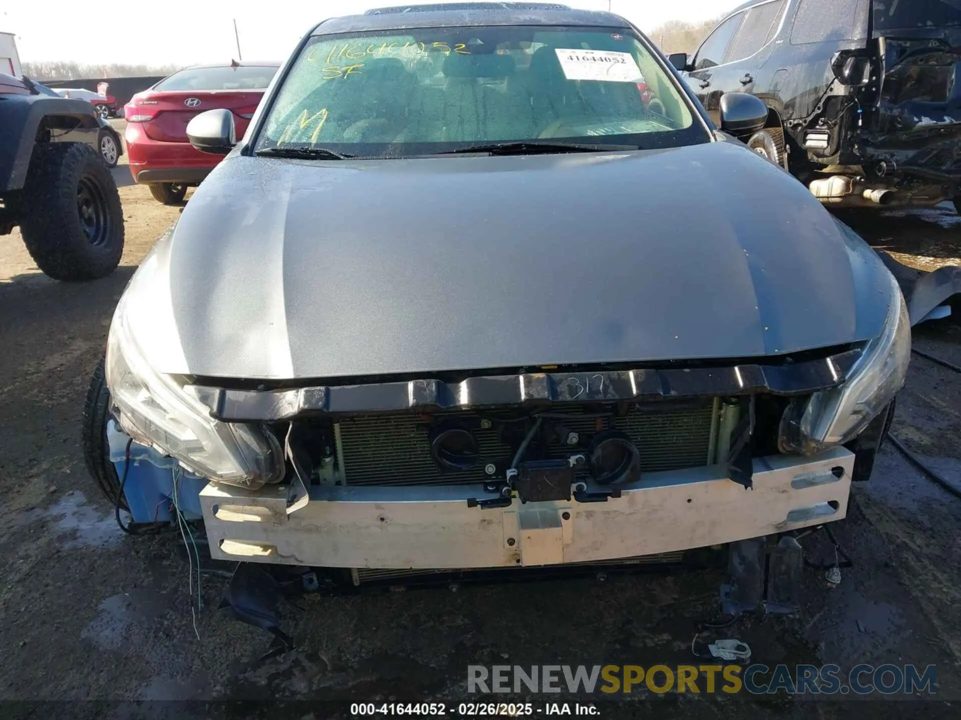 11 Photograph of a damaged car 1N4BL4DV4KC104673 NISSAN ALTIMA 2019