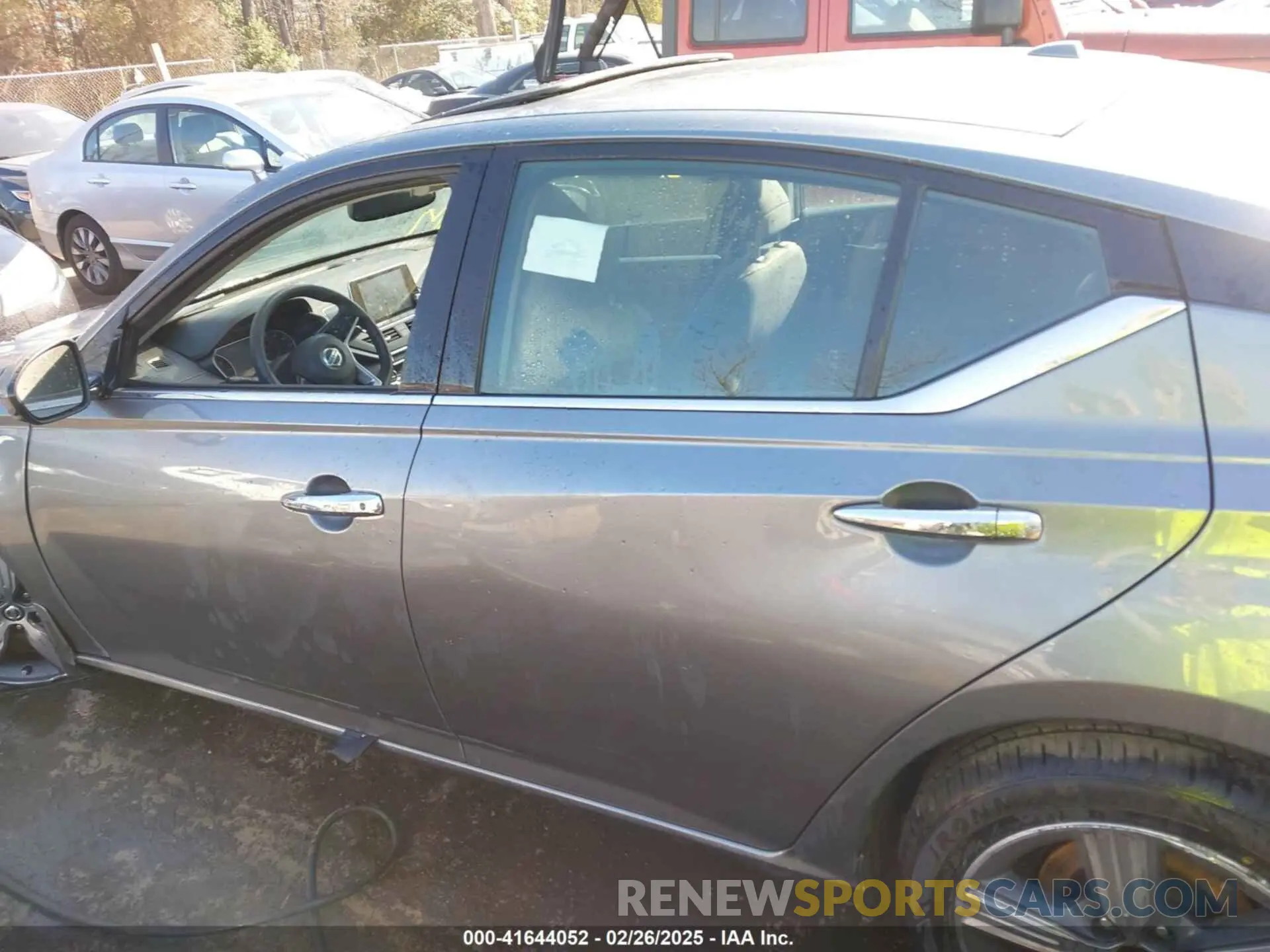 13 Photograph of a damaged car 1N4BL4DV4KC104673 NISSAN ALTIMA 2019