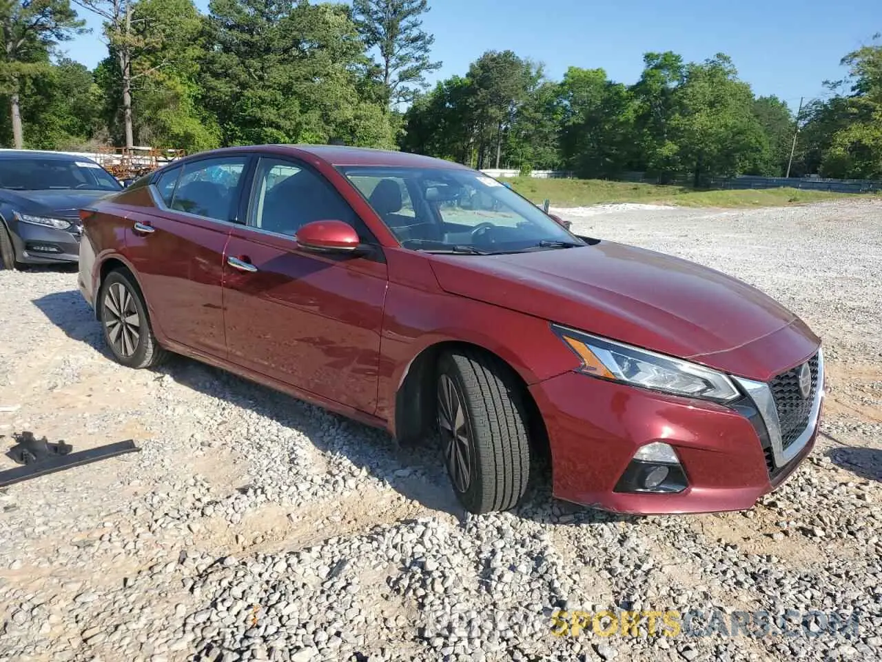 4 Photograph of a damaged car 1N4BL4DV4KC115320 NISSAN ALTIMA 2019