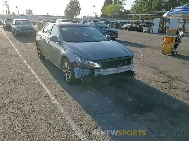 10 Photograph of a damaged car 1N4BL4DV4KC121358 NISSAN ALTIMA 2019