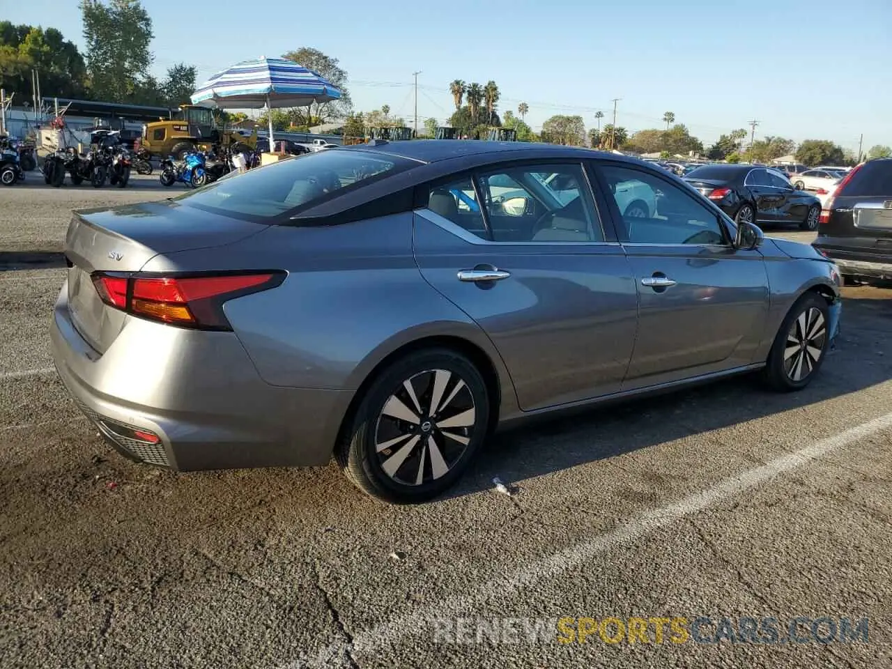 3 Photograph of a damaged car 1N4BL4DV4KC121358 NISSAN ALTIMA 2019