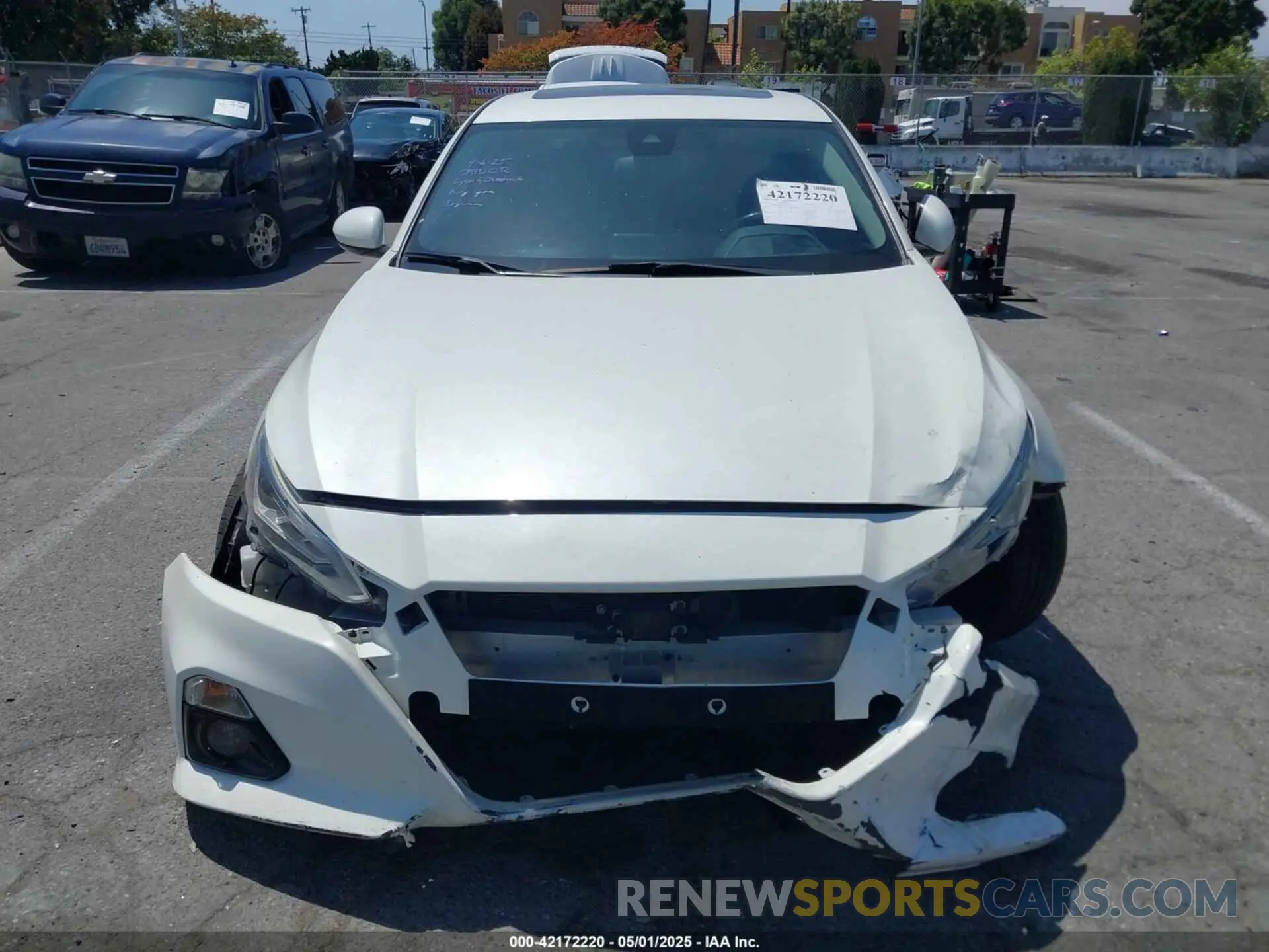 12 Photograph of a damaged car 1N4BL4DV4KC122350 NISSAN ALTIMA 2019