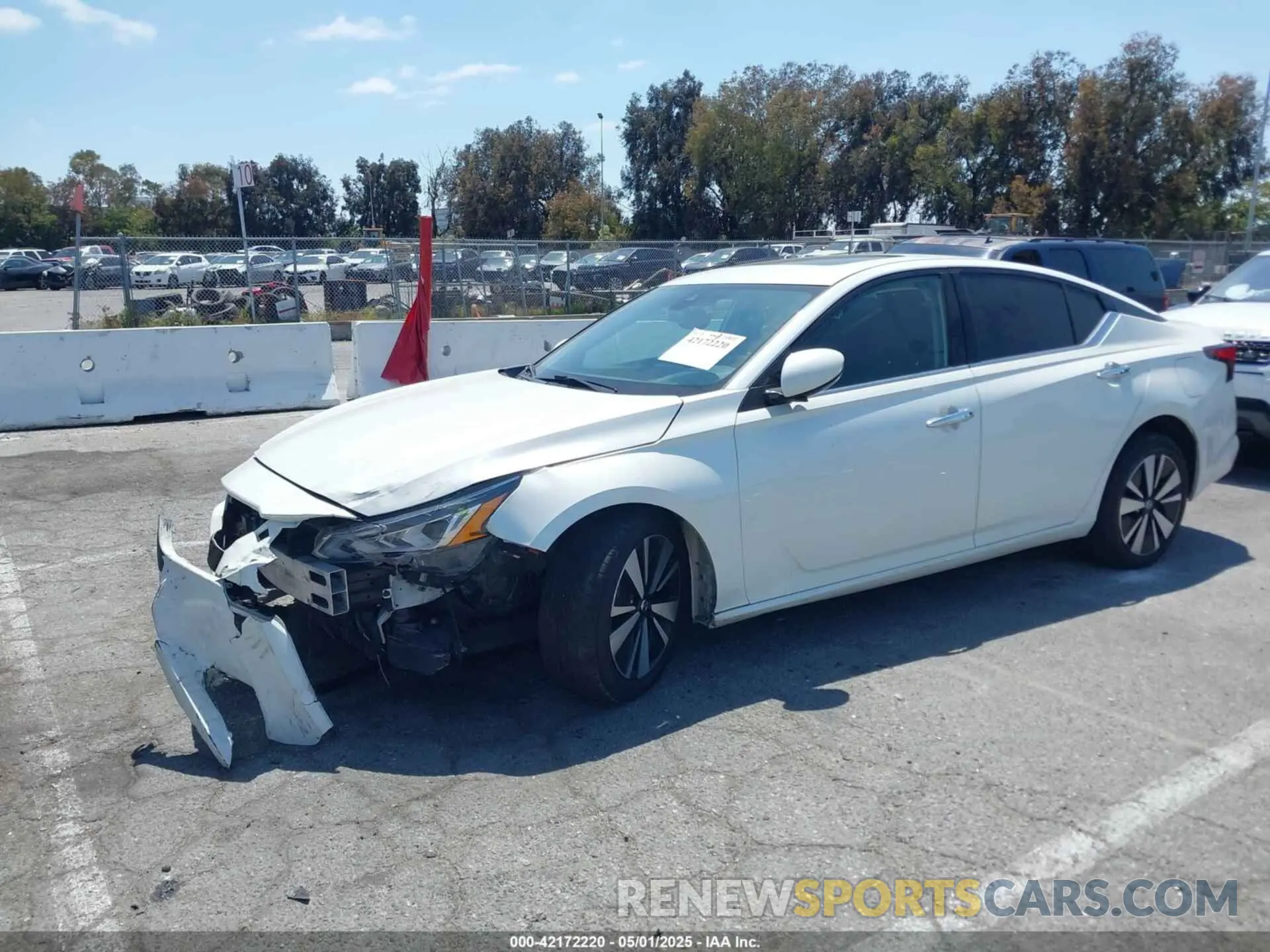 2 Photograph of a damaged car 1N4BL4DV4KC122350 NISSAN ALTIMA 2019