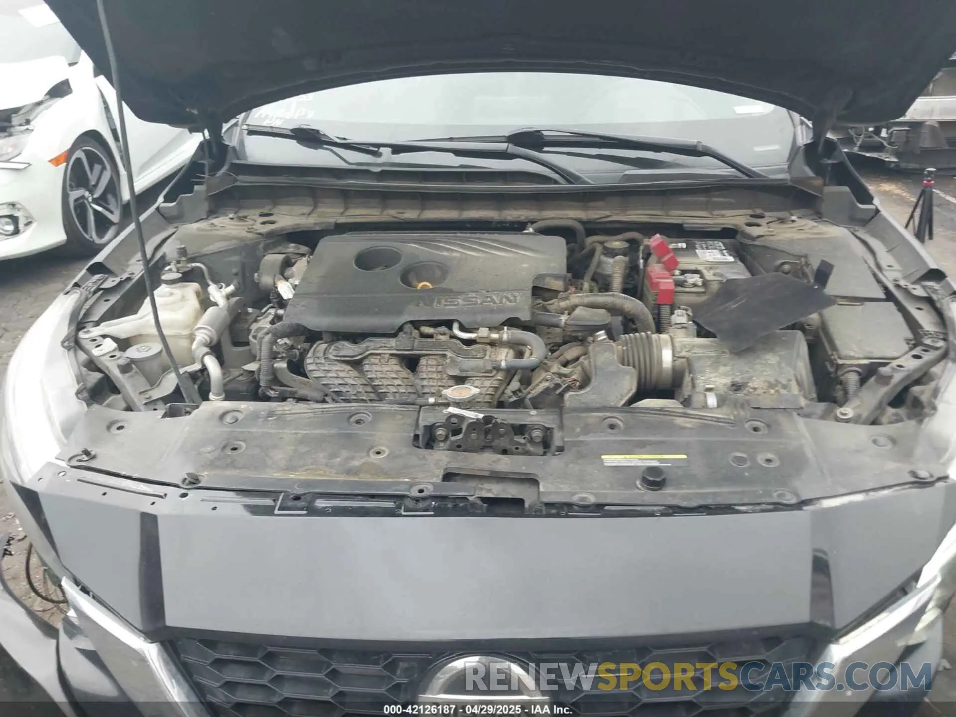 10 Photograph of a damaged car 1N4BL4DV4KC122929 NISSAN ALTIMA 2019