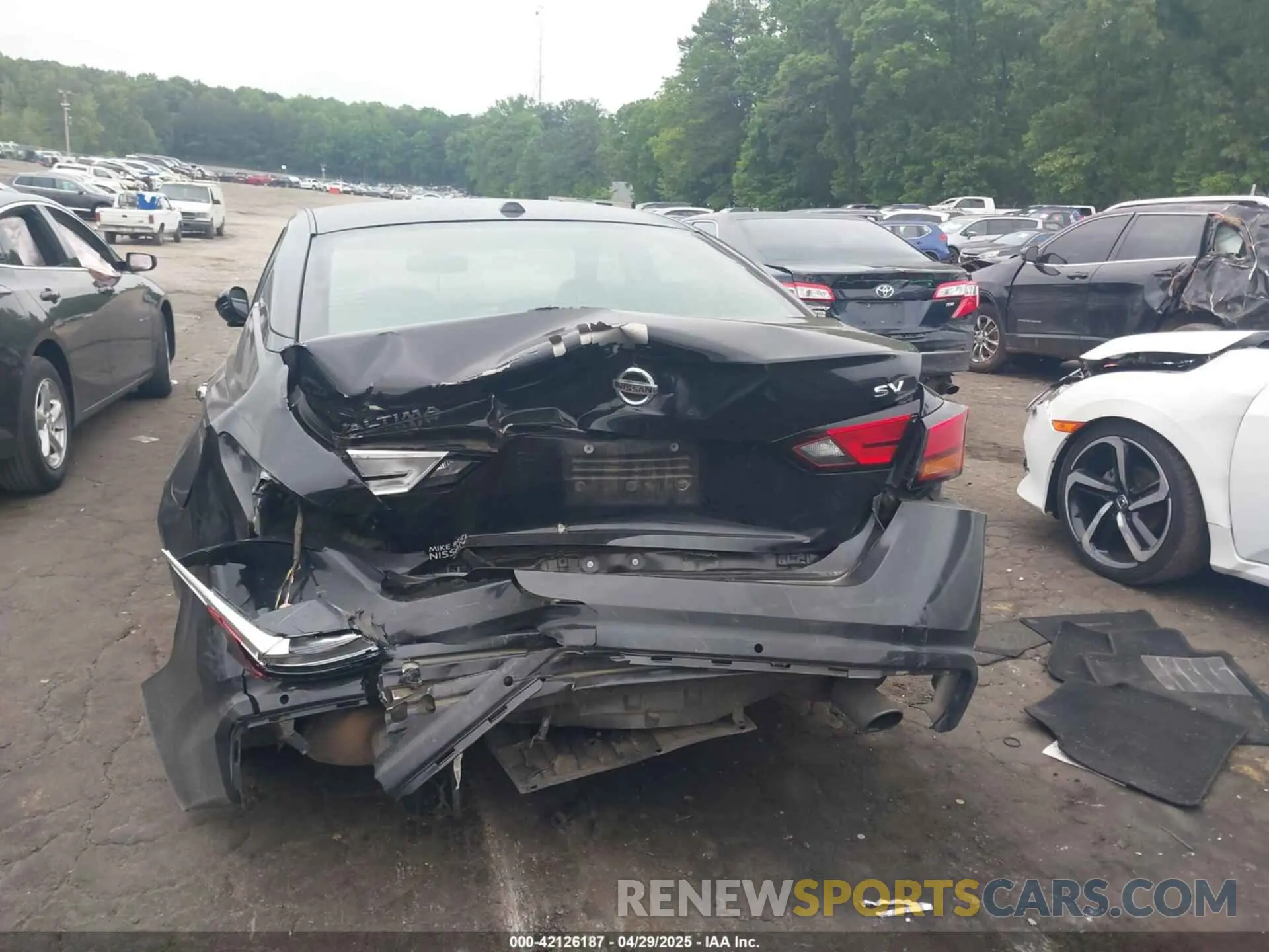 16 Photograph of a damaged car 1N4BL4DV4KC122929 NISSAN ALTIMA 2019