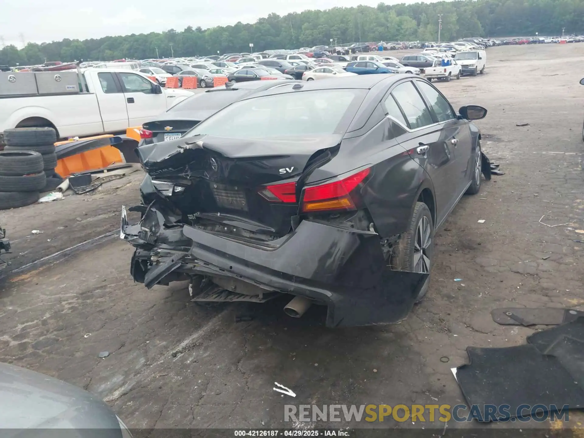 4 Photograph of a damaged car 1N4BL4DV4KC122929 NISSAN ALTIMA 2019