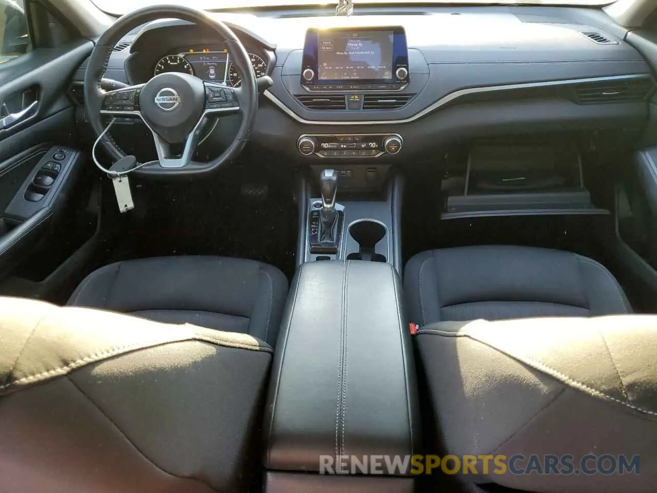 8 Photograph of a damaged car 1N4BL4DV4KC149872 NISSAN ALTIMA 2019