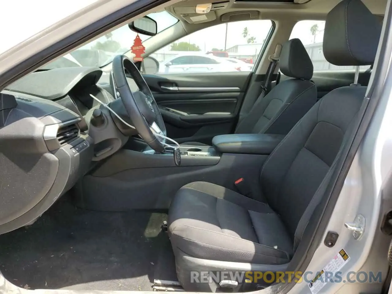 7 Photograph of a damaged car 1N4BL4DV4KN308703 NISSAN ALTIMA 2019