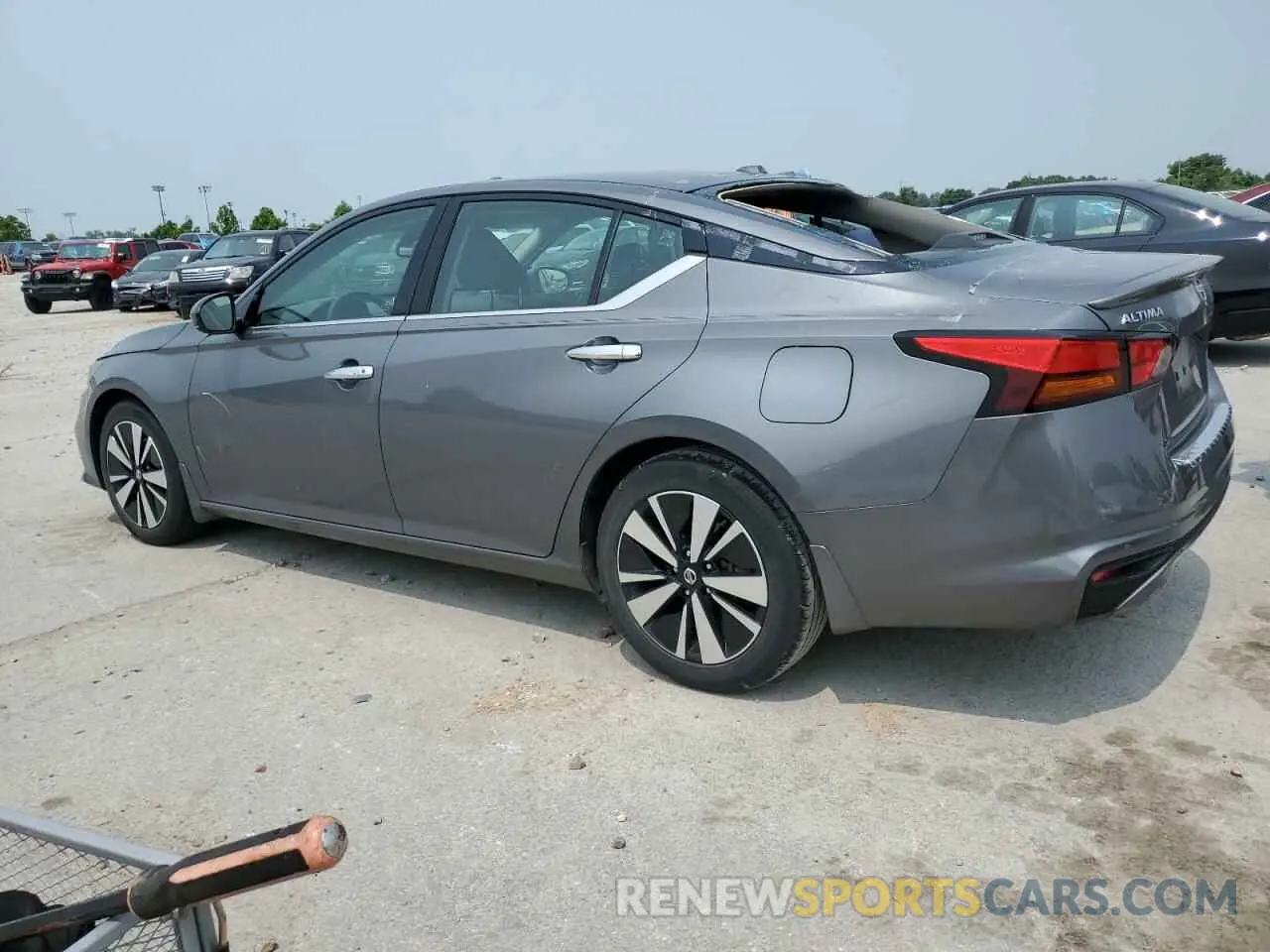 2 Photograph of a damaged car 1N4BL4DV5KC125144 NISSAN ALTIMA 2019