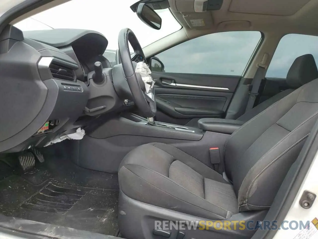 7 Photograph of a damaged car 1N4BL4DV5KC131543 NISSAN ALTIMA 2019