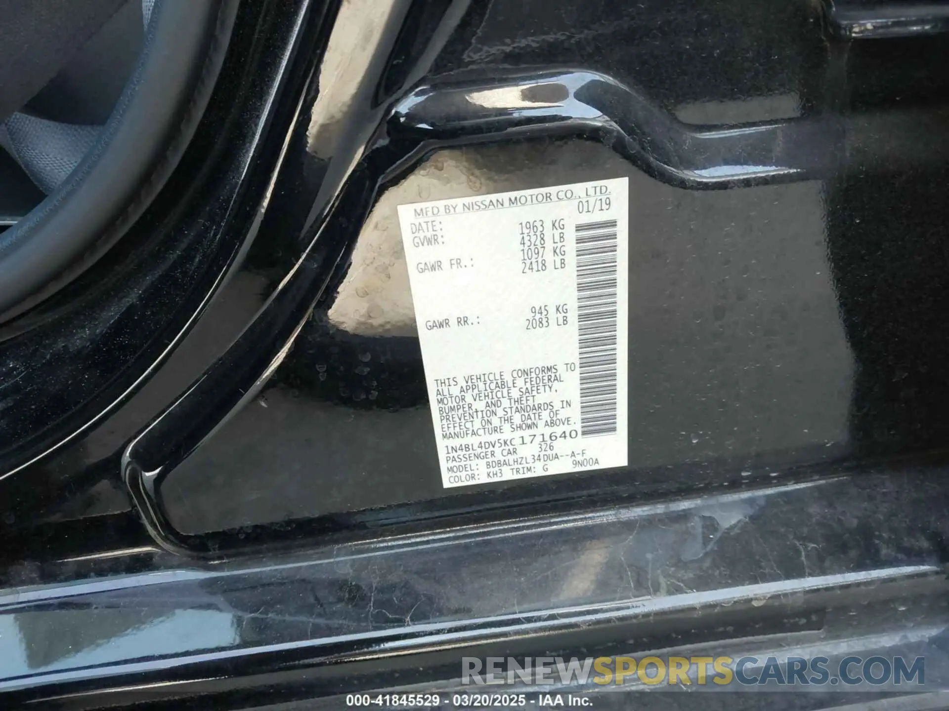 9 Photograph of a damaged car 1N4BL4DV5KC171640 NISSAN ALTIMA 2019