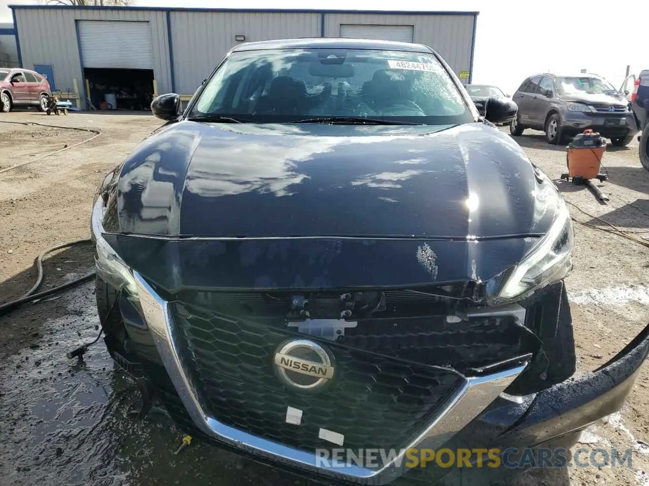 5 Photograph of a damaged car 1N4BL4DV5KN306054 NISSAN ALTIMA 2019