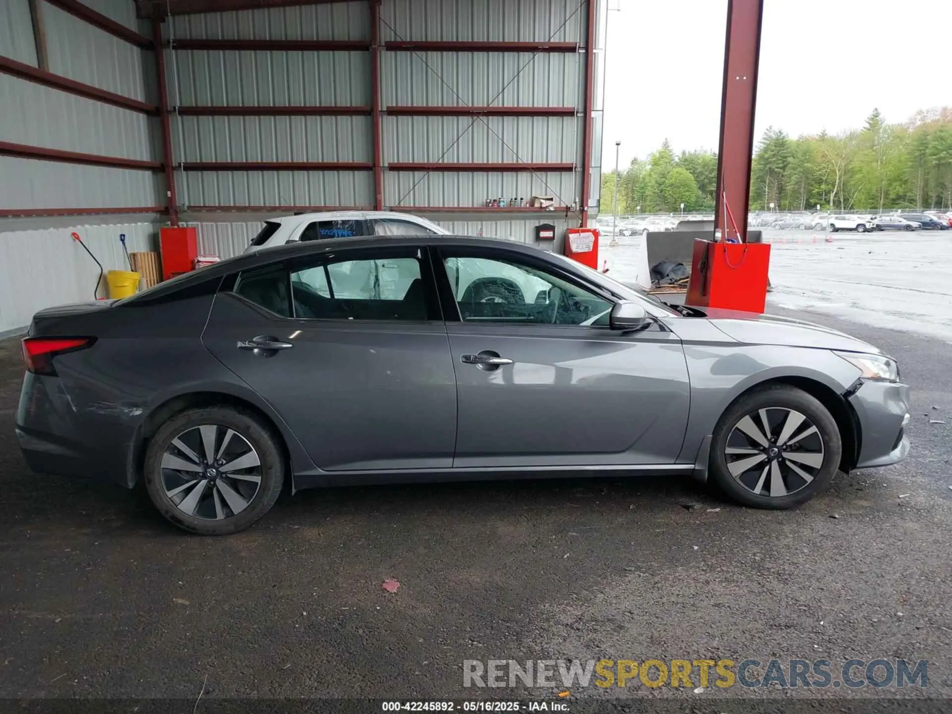 13 Photograph of a damaged car 1N4BL4DV6KC143166 NISSAN ALTIMA 2019