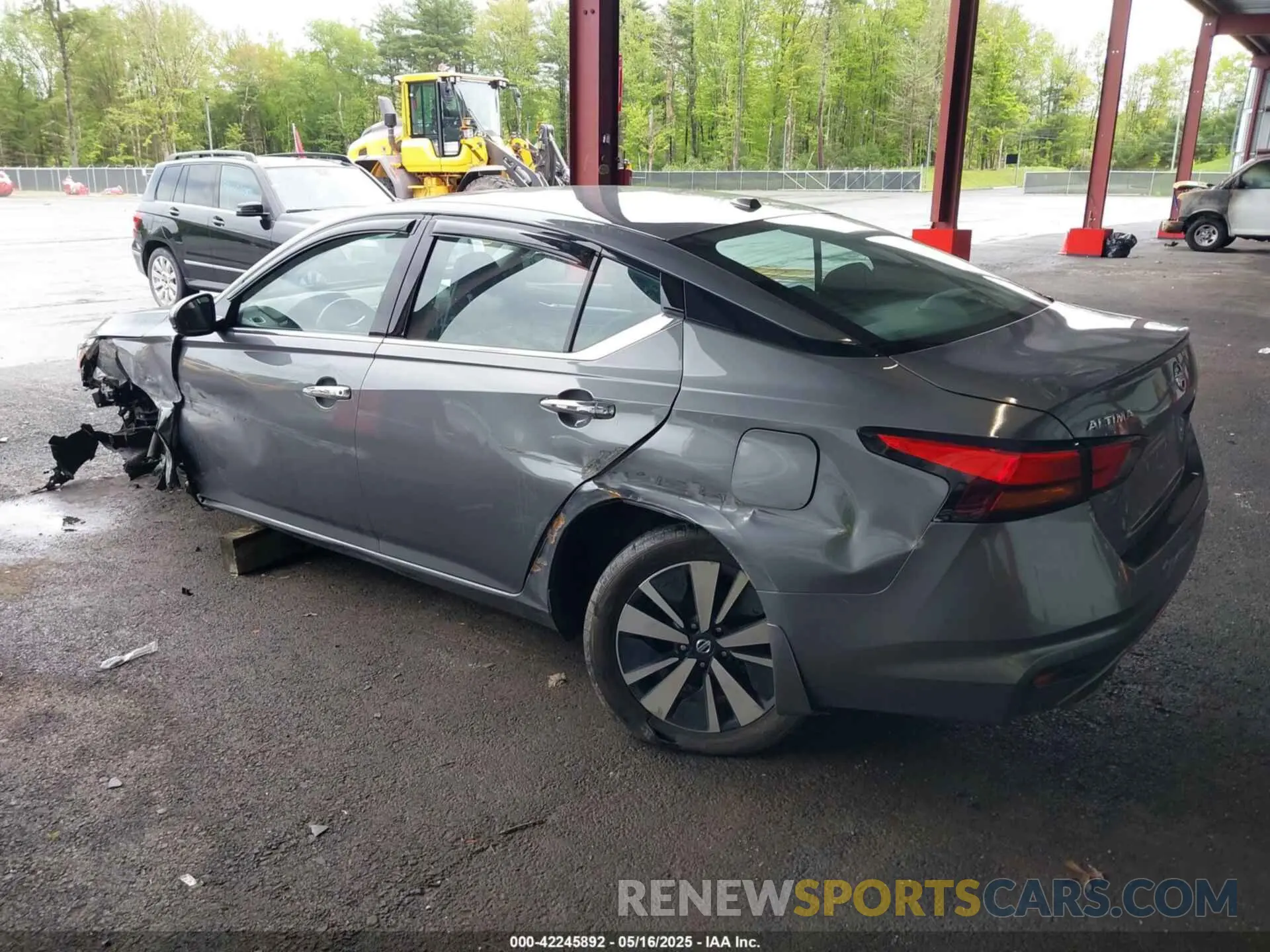 3 Photograph of a damaged car 1N4BL4DV6KC143166 NISSAN ALTIMA 2019