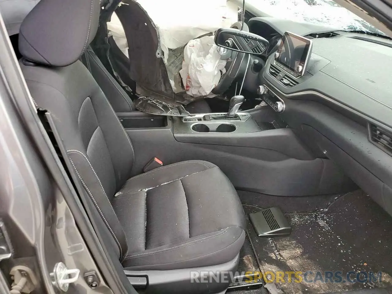 7 Photograph of a damaged car 1N4BL4DV6KC145015 NISSAN ALTIMA 2019