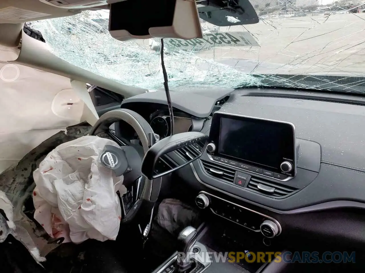 9 Photograph of a damaged car 1N4BL4DV6KC145015 NISSAN ALTIMA 2019