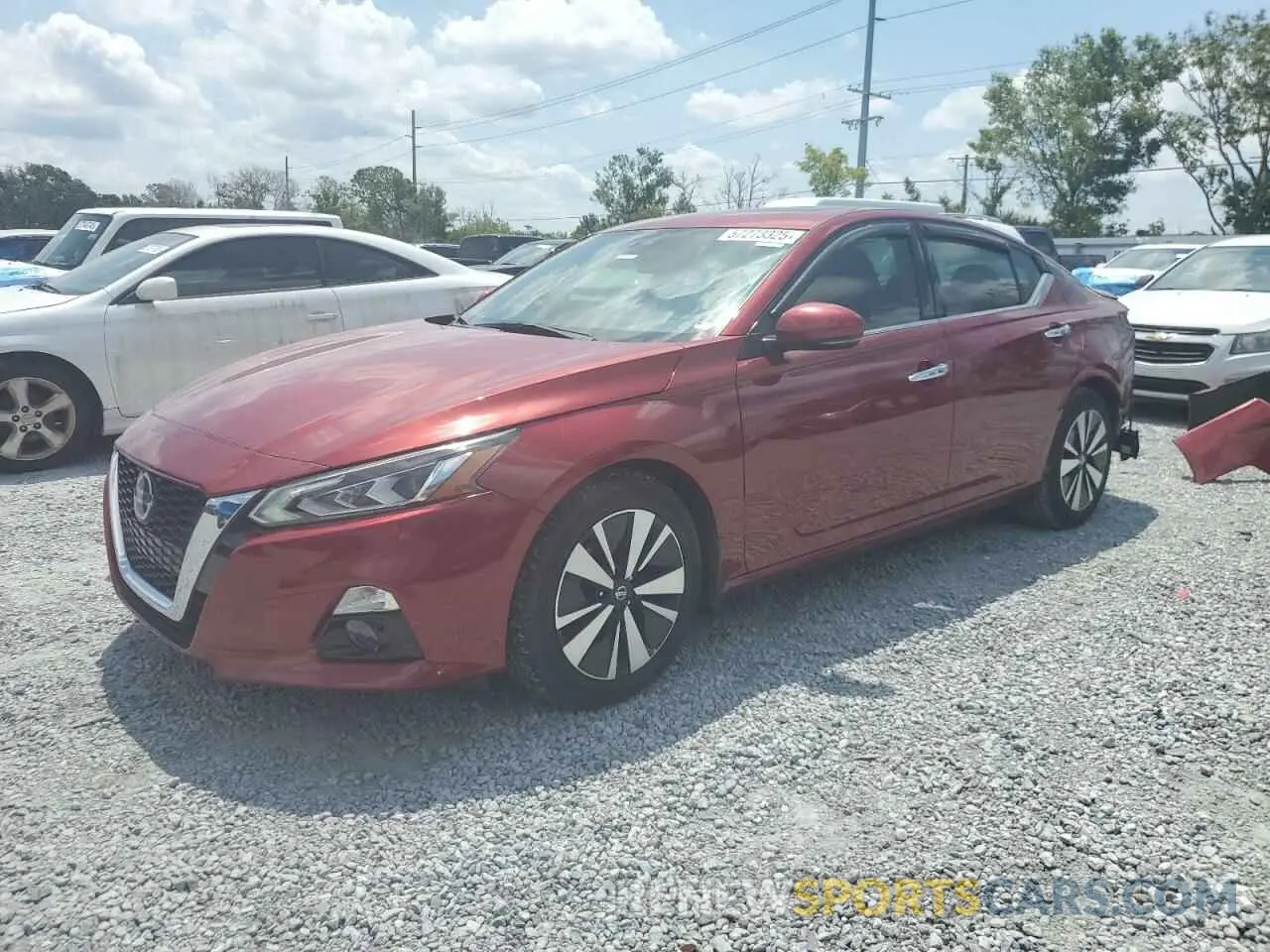 1 Photograph of a damaged car 1N4BL4DV7KC146500 NISSAN ALTIMA 2019
