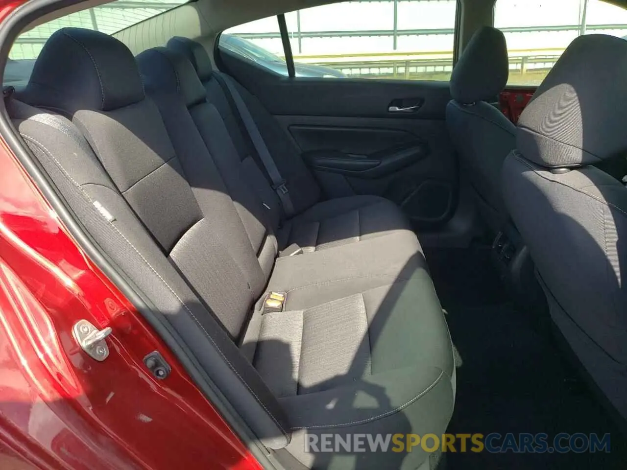 10 Photograph of a damaged car 1N4BL4DV7KC154760 NISSAN ALTIMA 2019