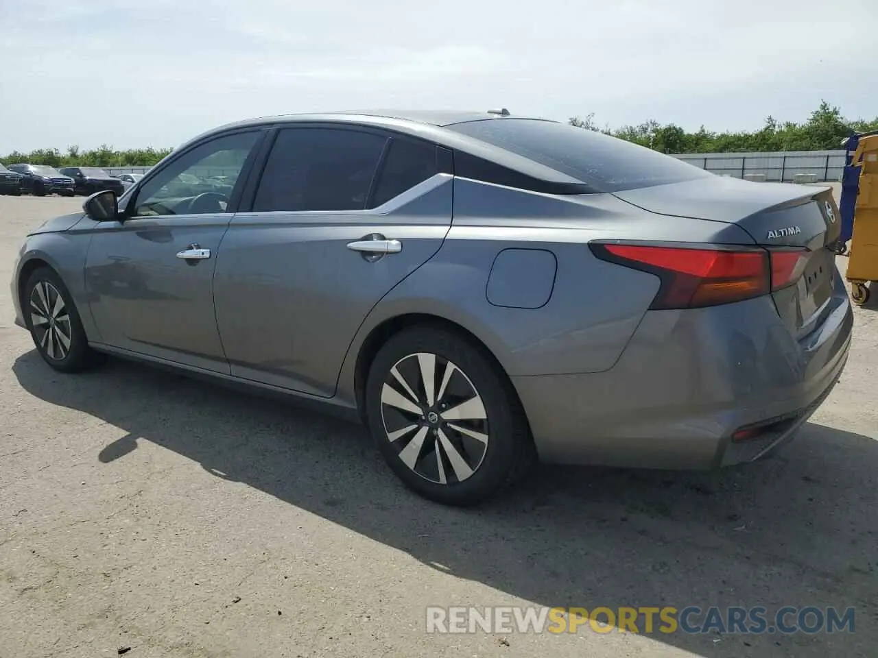 2 Photograph of a damaged car 1N4BL4DV7KC168108 NISSAN ALTIMA 2019