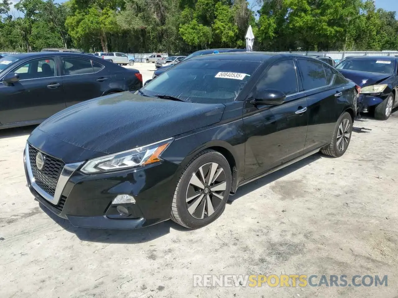 1 Photograph of a damaged car 1N4BL4DV7KC171719 NISSAN ALTIMA 2019