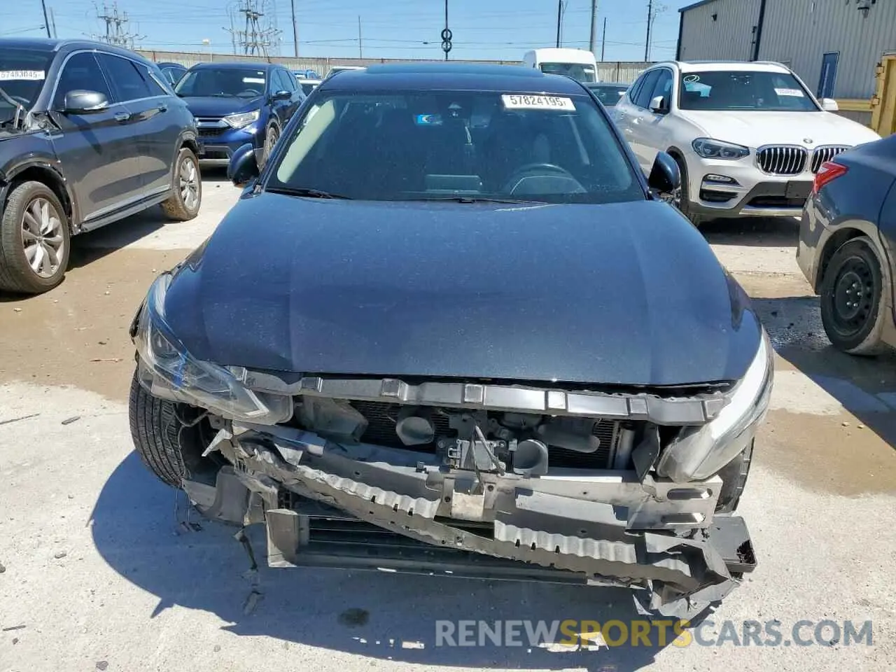 5 Photograph of a damaged car 1N4BL4DV8KC110749 NISSAN ALTIMA 2019