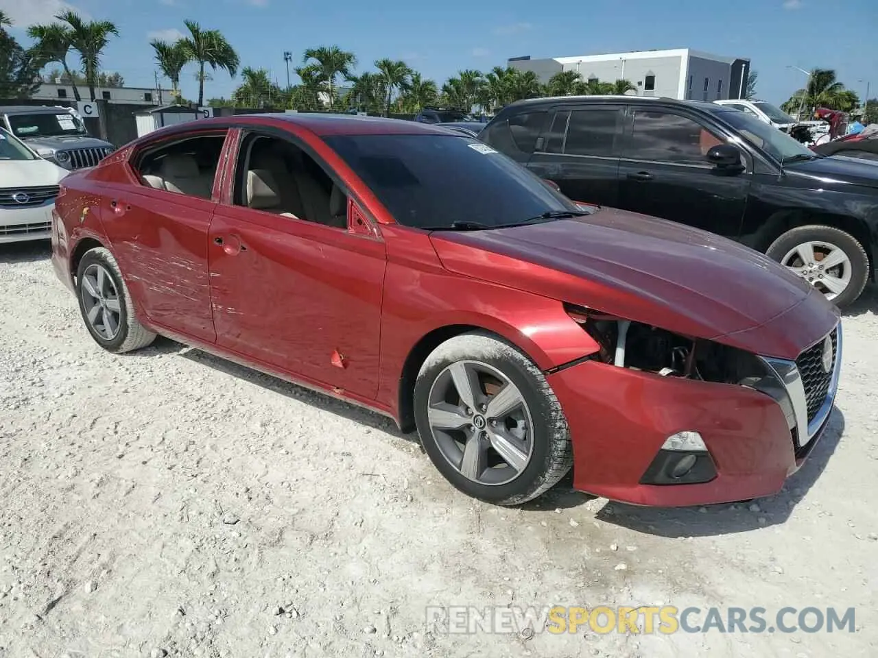 4 Photograph of a damaged car 1N4BL4DV8KC114087 NISSAN ALTIMA 2019