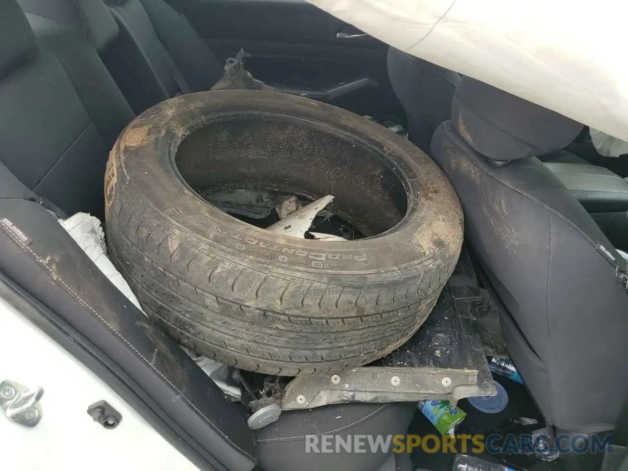 10 Photograph of a damaged car 1N4BL4DV8KC115689 NISSAN ALTIMA 2019