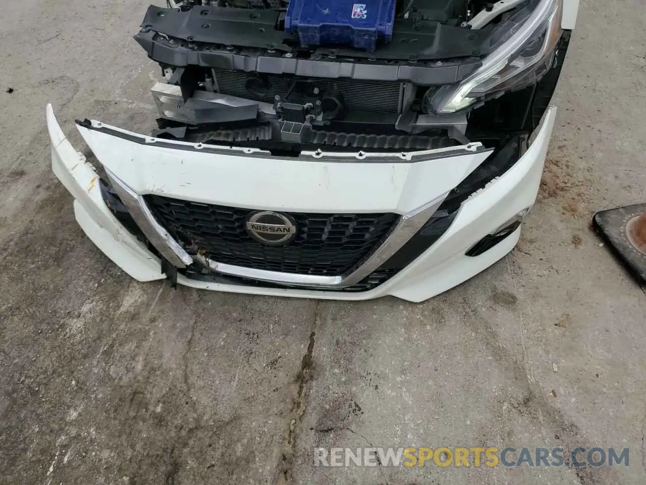 12 Photograph of a damaged car 1N4BL4DV8KC115689 NISSAN ALTIMA 2019