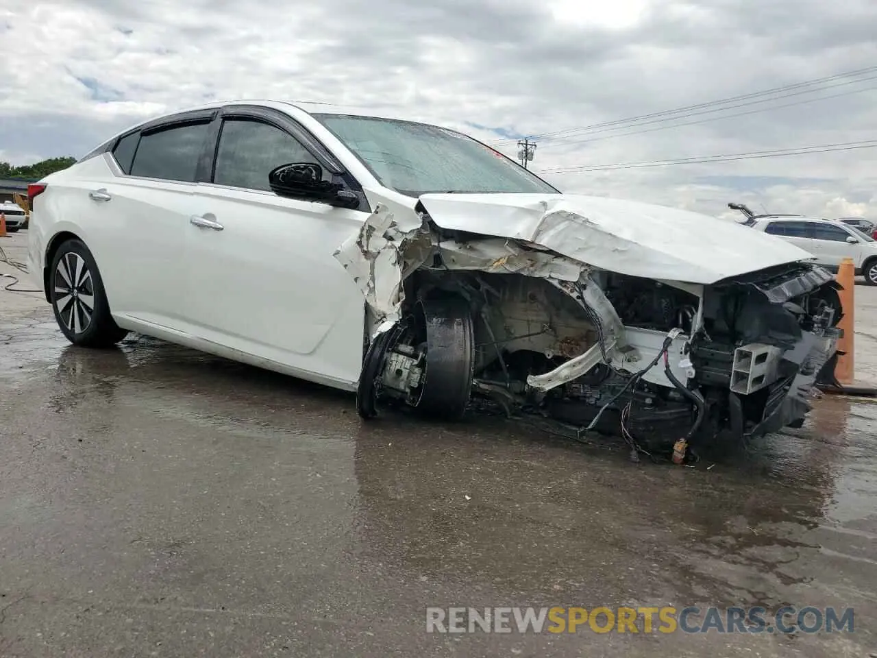4 Photograph of a damaged car 1N4BL4DV8KC115689 NISSAN ALTIMA 2019