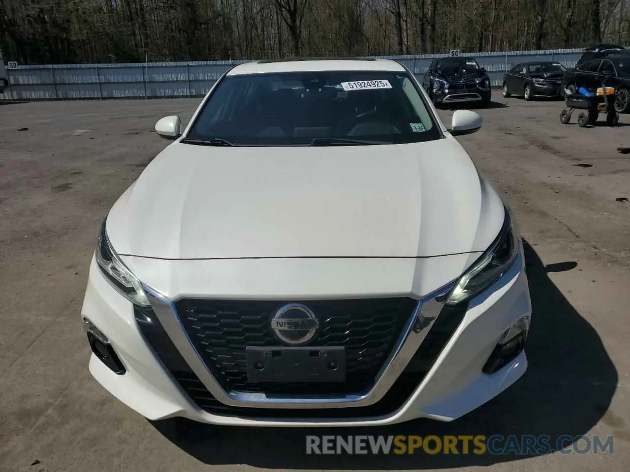 5 Photograph of a damaged car 1N4BL4DV8KC120519 NISSAN ALTIMA 2019